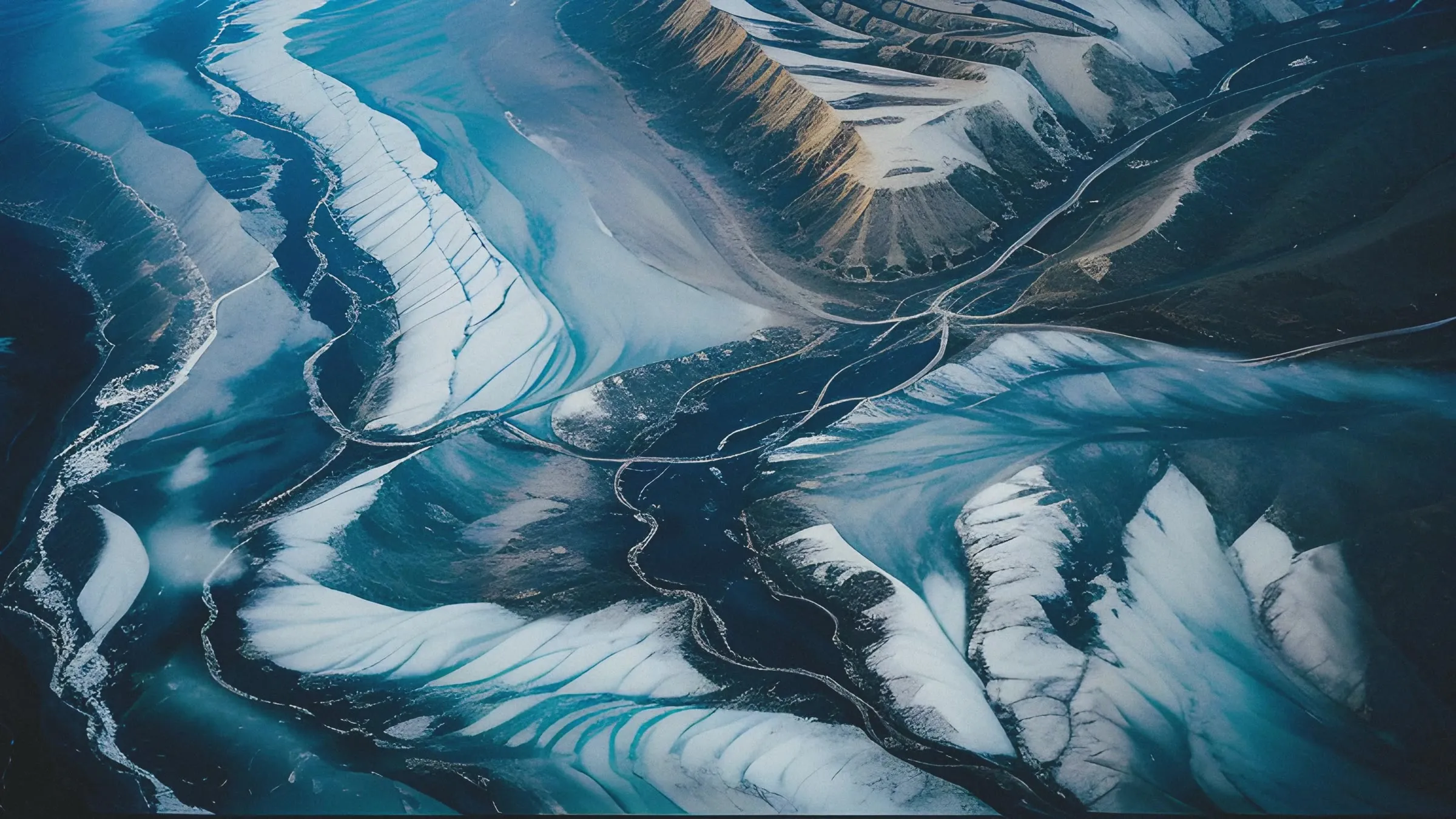 Turbulence, image 11